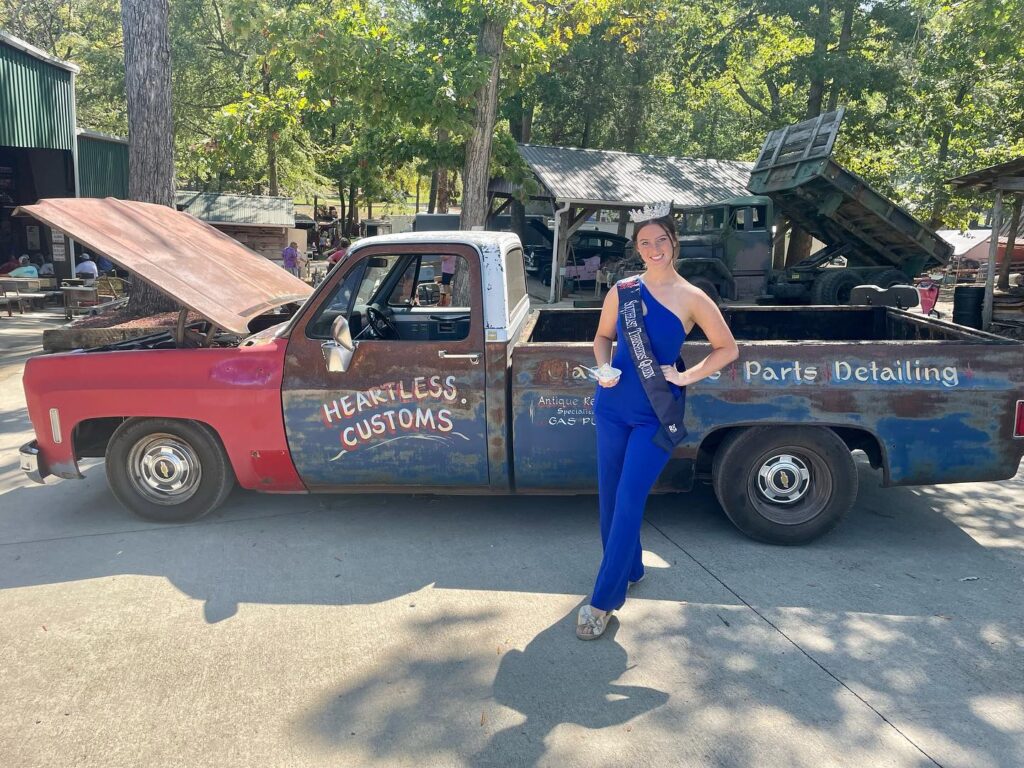 Southeast Thresher's Queen Pageant Denton Farmpark